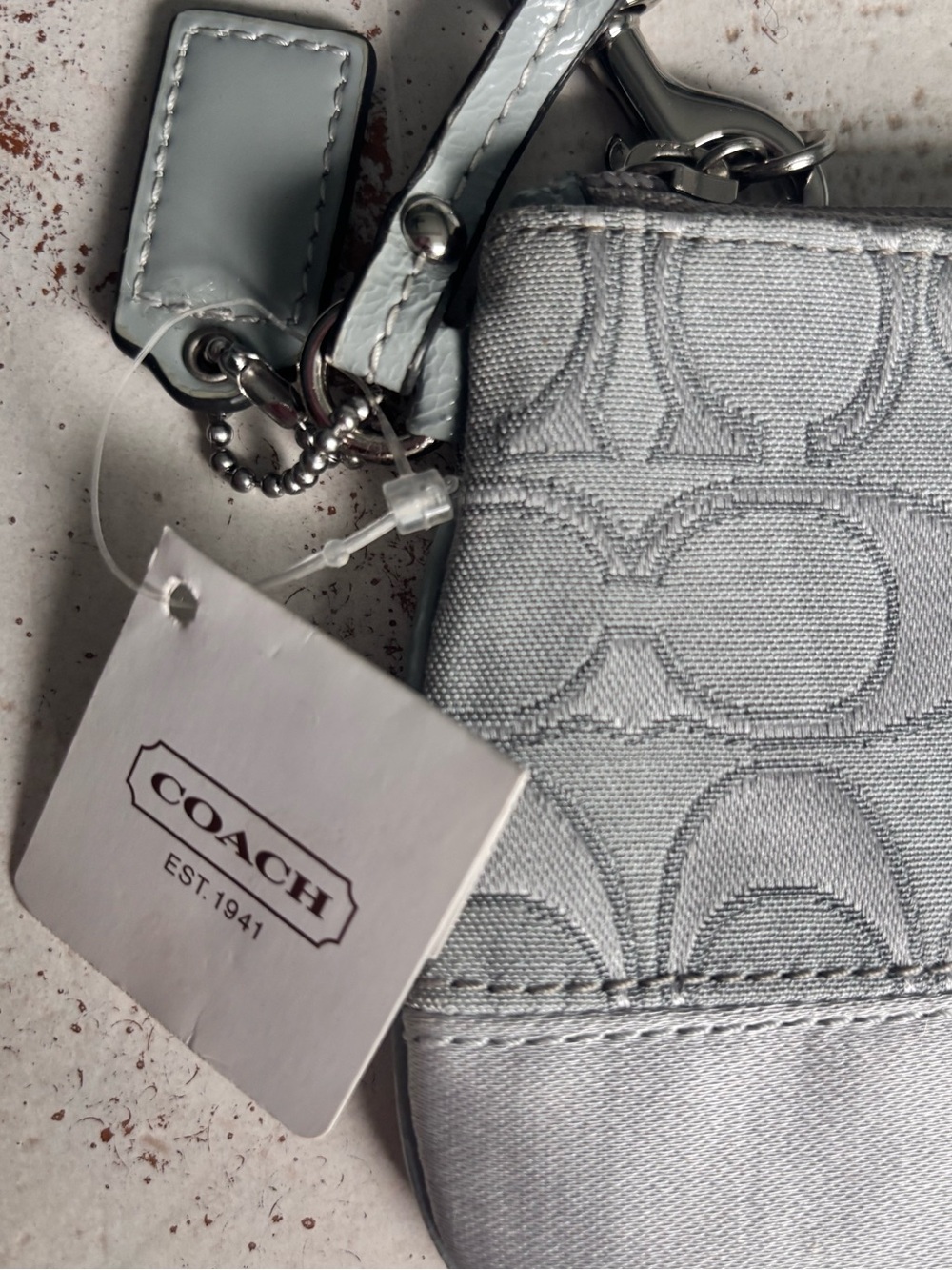 Coach| Silver Wristlet - Picture 3 of 4